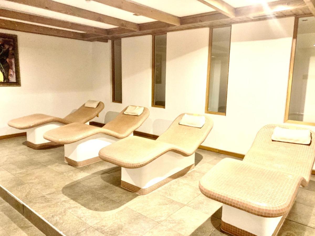 Entire Private Apartment In Pirin Golf & Country Club Bansko Bagian luar foto